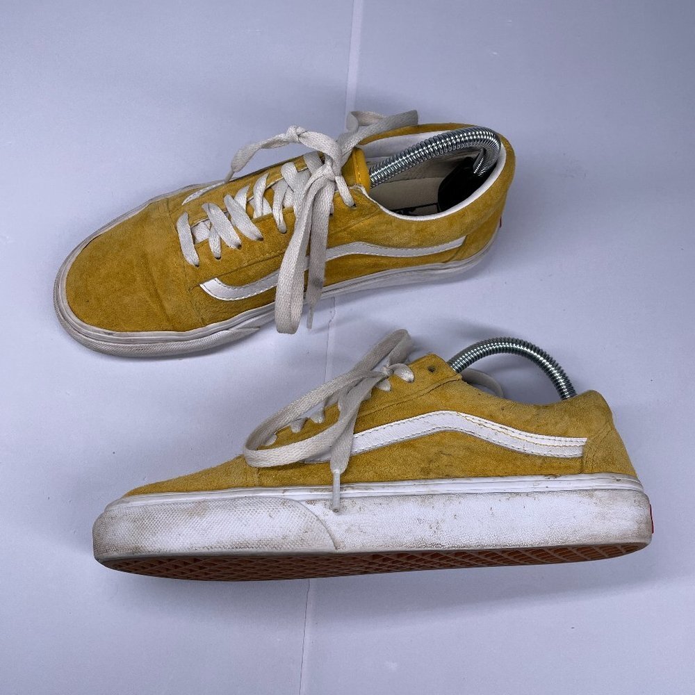 Vans Size W 8 M 6.5 Mustard Yellow White Suede Old Skool Sneaker Scotchgard